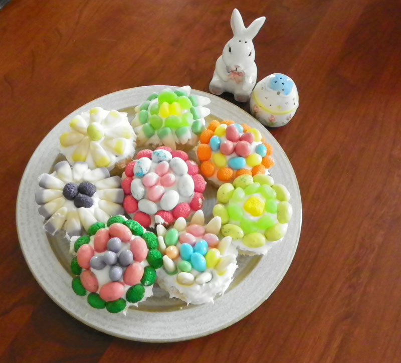 Hannah’s Easter Cup Cakes