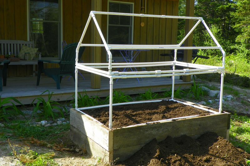 Hybrid Raised Garden Bed