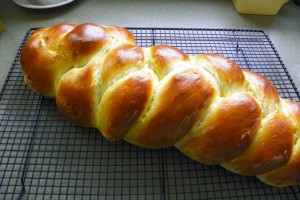 finished challah bread