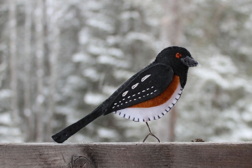 eastern towhee felt bird pattery