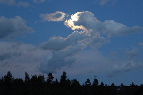 saturday-moon-clouds