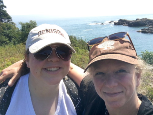 mother daughter selfie