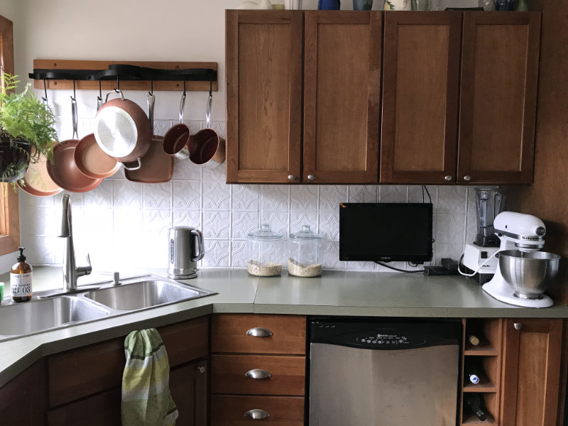 Tin Tiled Back Splash