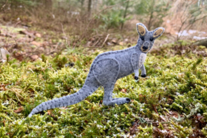 kangaroo felt pattern