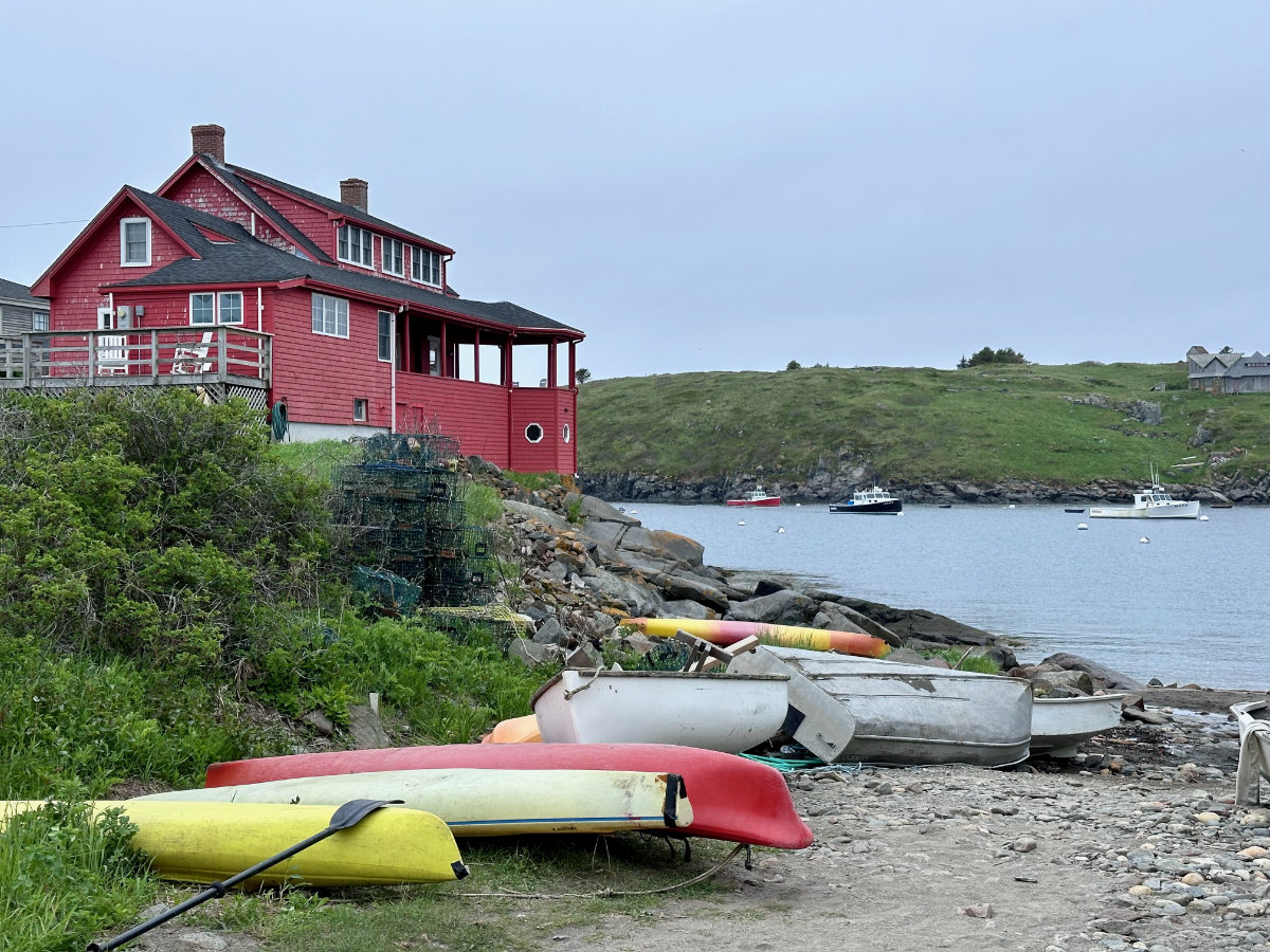 Red house, red boat